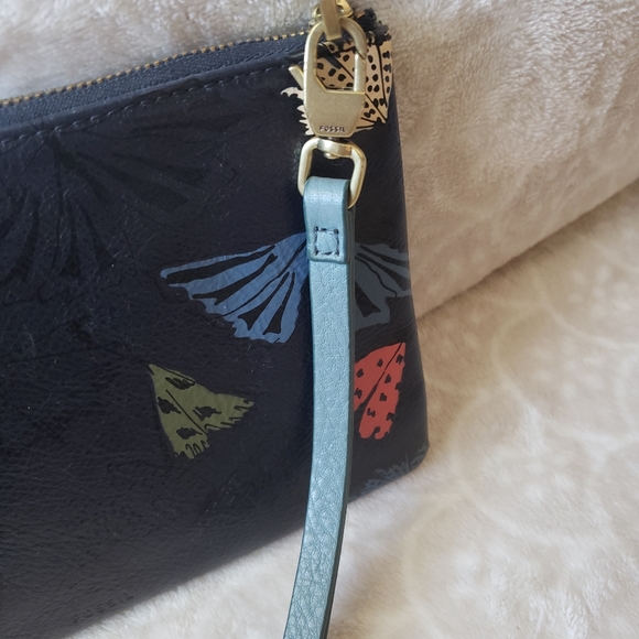 Fossil fly away wristlet - Picture 4 of 4